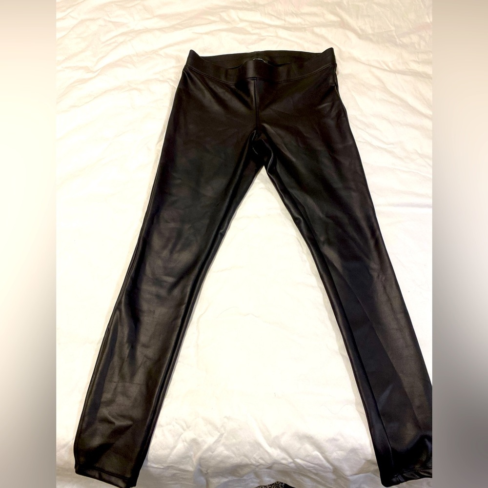 Express Black Skinny Super High Rise Faux Leather Pants PULL ON Size S. Petite